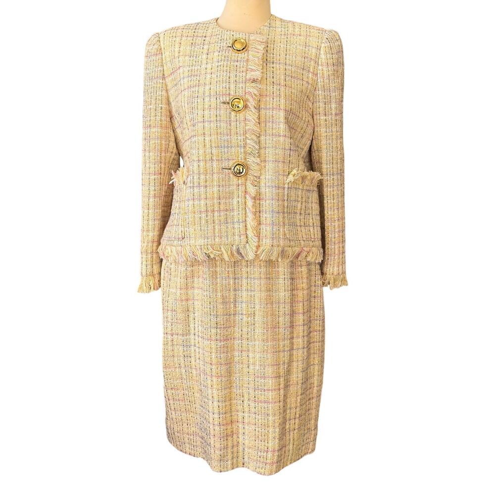 Vintage David Hayes Tweed Boucle Skirt Suit sz 8 Butter Yellow Event Wedding
